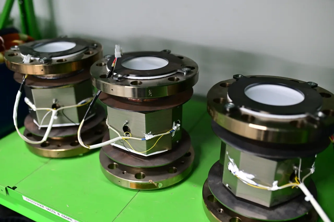 Полуфабрикат электромагнитного расходомера «ЭМИС-МАГ 270» с футеровкой из фторопласта после процесса сварки. Полуфабрикат электромагнитного расходомера «ЭМИС-МАГ 270» с футеровкой из фторопласта после процесса сварки.