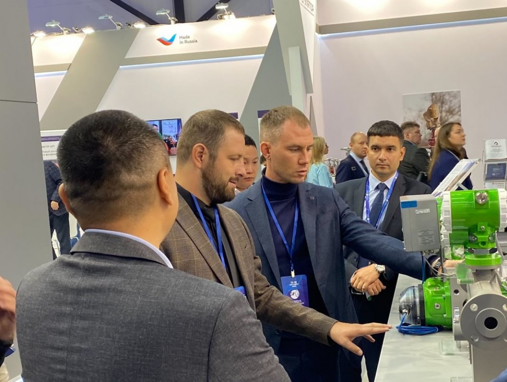 на стенде компании «ЭМИС» на стенде компании «ЭМИС»